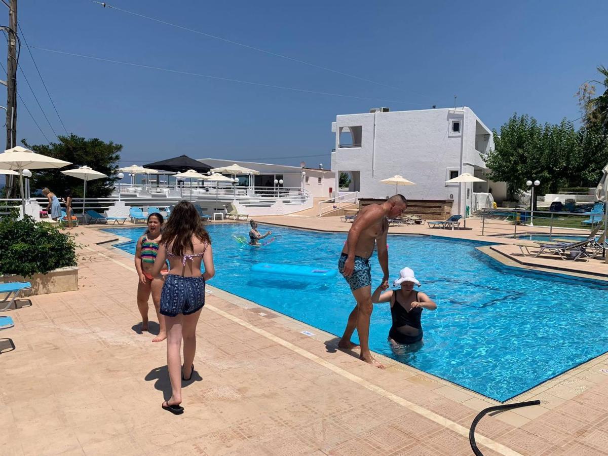 Adel Paradise Adelianos Kampos Dış mekan fotoğraf
