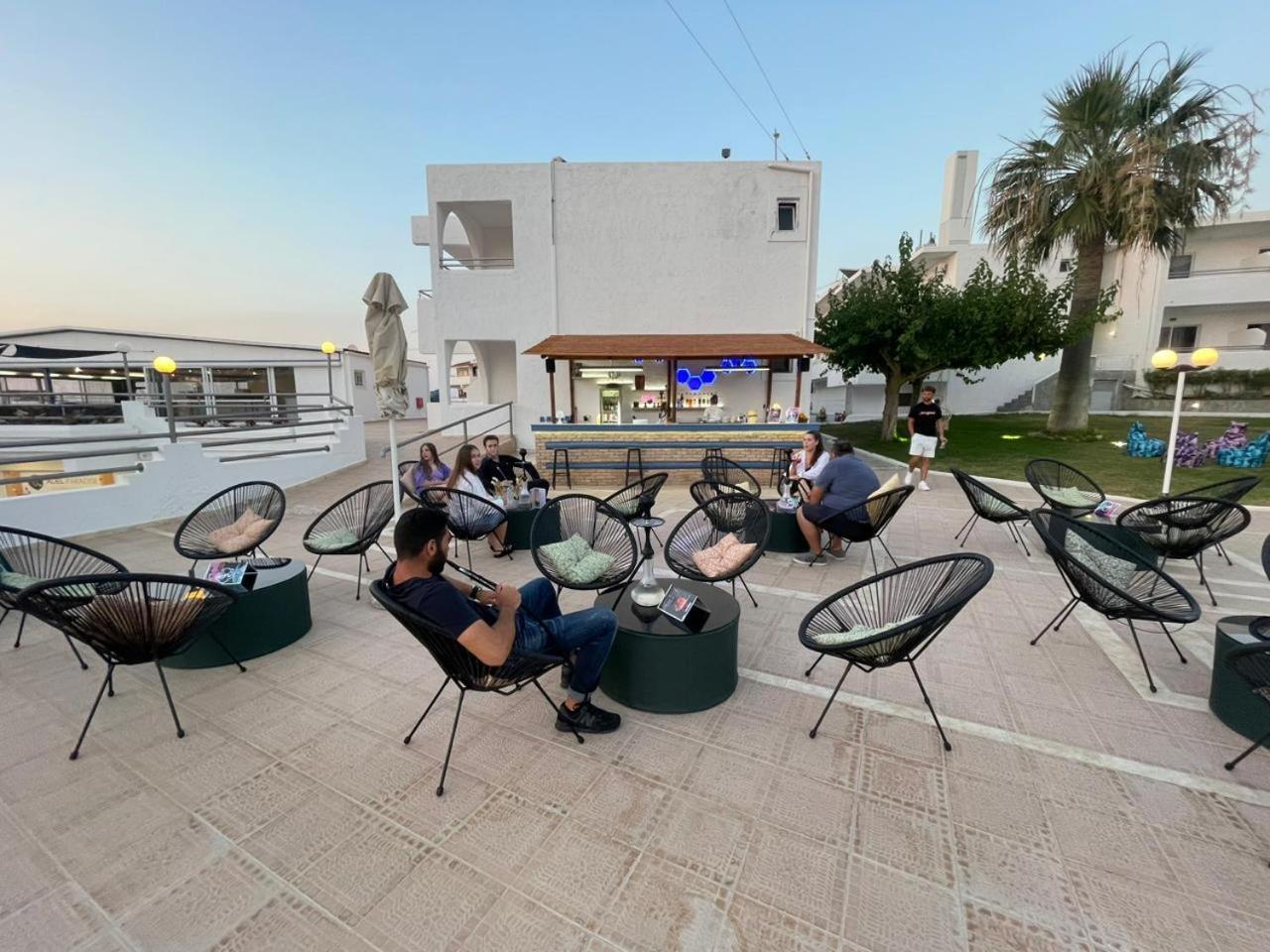 Adel Paradise Adelianos Kampos Dış mekan fotoğraf